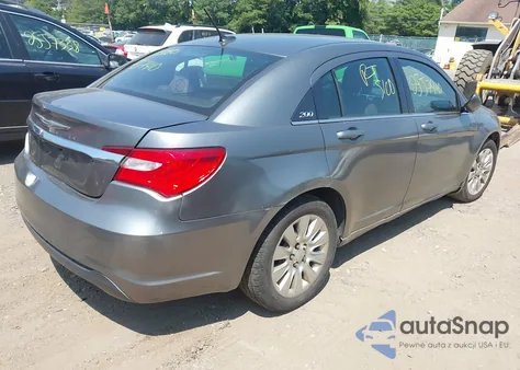 2012 Chrysler 200 Lx z USA, uszkodzony, nr VIN 1C3CCBAB3CN273526